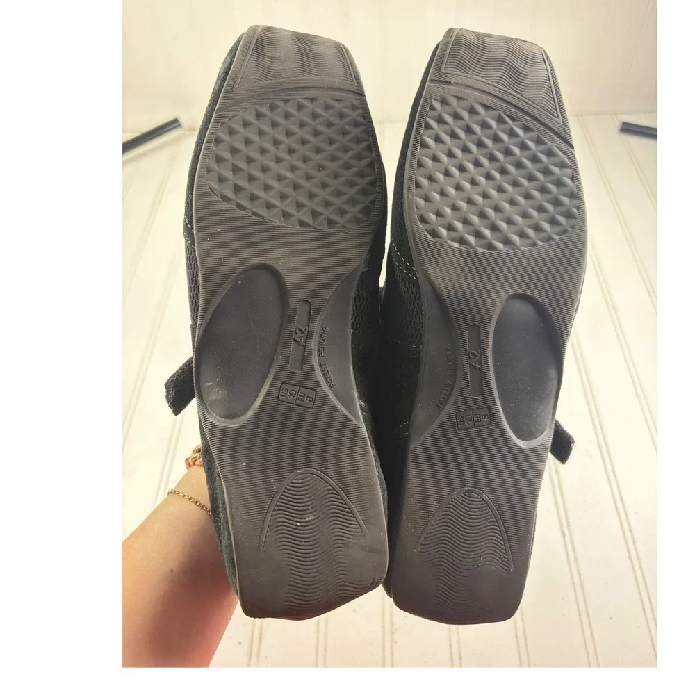AEROSOLES elevate your